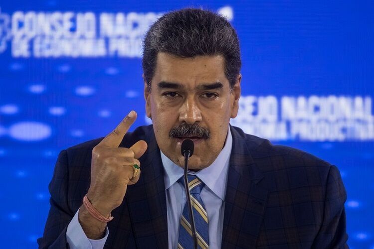 الرئيس الفنزويلي يطالب بمحاكمة قادة كيان الاحتلال