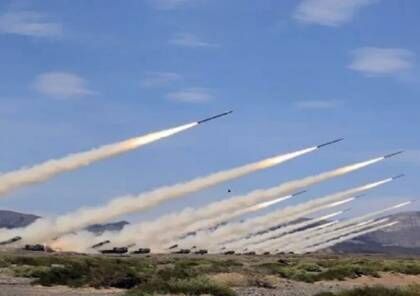 Tirs de roquettes coordonnés par la résistance palestinienne, libanaise et yéménite contre Israël
