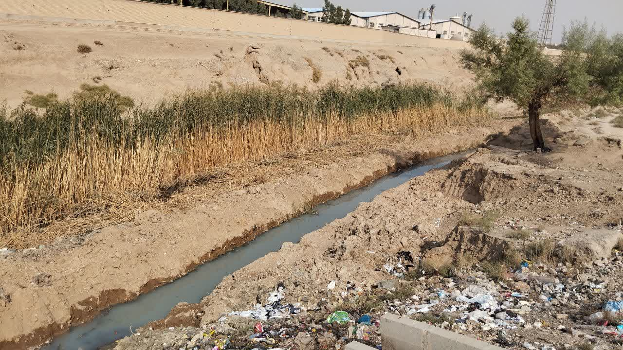 مشکل ۲۰ ساله زیست محیطی روستاهای قرچک با تلاش نیروهای سپاه رفع شد