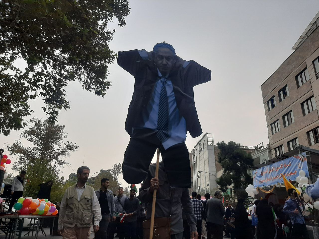 La marche de 13 Aban débute dans tout l’Iran