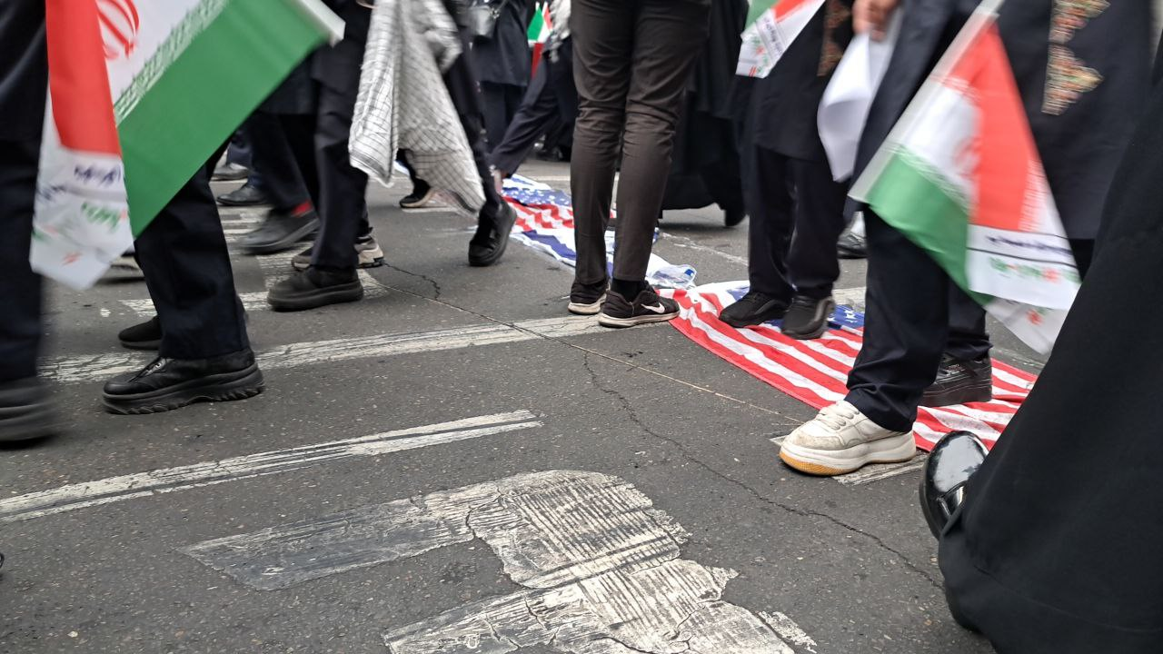 La marche de 13 Aban débute dans tout l’Iran