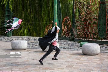 Kite-flying campaign in Tehran in support of Palestinians