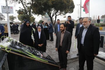 سخنگوی دولت به مقام شامخ شهدای قزوین ادای احترام کرد