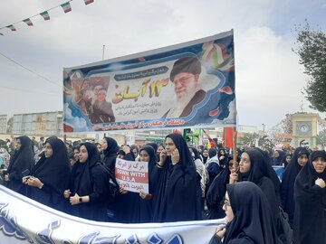 راهپیمایی ۱۳ آبان در کاشان برگزار شد