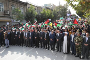 راهپیمایی ۱۳ آبان در کرمانشاه برگزار شد