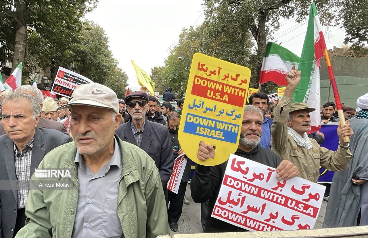 راهپیمایی ۱۳ آبان در کرمانشاه برگزار شد