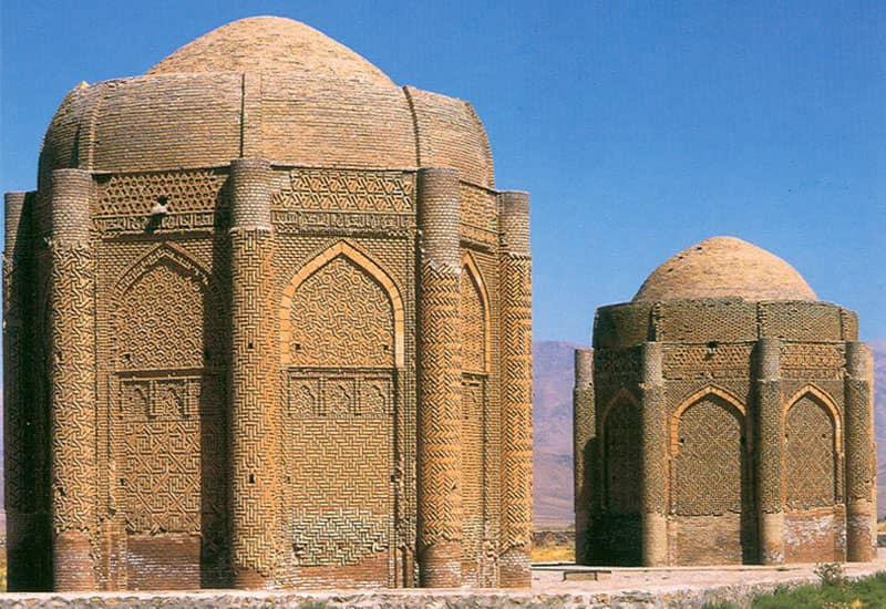 برجهای خرقان قزوین؛ شاهکار معماری سلجوقی 1 برجهای خرقان قزوین؛ شاهکار معماری سلجوقی