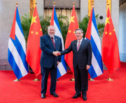 چین و کوبا در مدار گسترش روابط دوجانبه با امضای توافق‌های همکاری