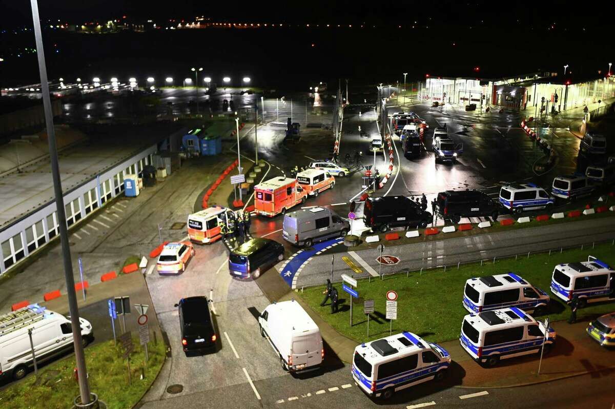 فرودگاه هامبورگ آلمان در پی تیراندازی تعطیل شد
