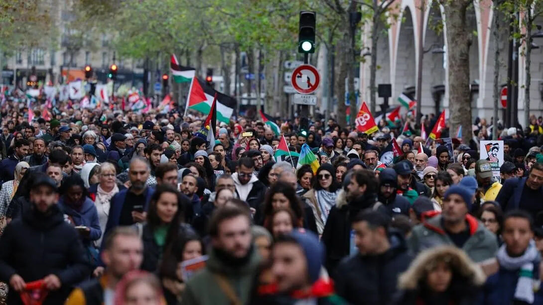 France : 60 000 Parisiens ont manifesté pour Gaza (Palestine)