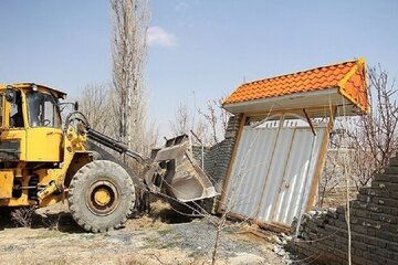 هفت مورد ساخت و ساز غیرمجاز در اراضی کشاورزی کرمانشاه قلع و قمع شد