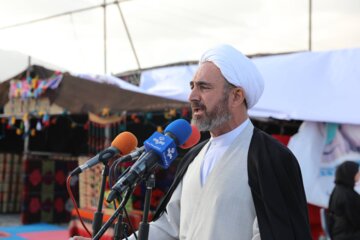 امام جمعه ایلام: نسل جوان همسو با منویات رهبری حرکت کنند