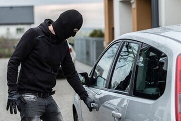 هشت فقره سرقت قطعات و محتویات داخل خودرو در زنجان کشف شد