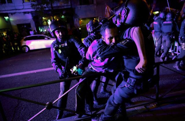 پلیس و معترضان اسپانیایی در خیابان‌های مادرید درگیر شدند