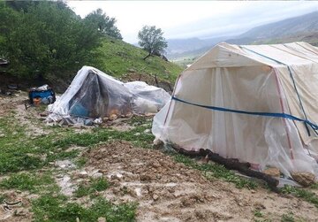 هلال احمر خراسان‌شمالی به ۲۰ خانواده عشایر سیل‌زده امدادرسانی کرد