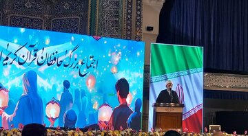 نماینده رییس جمهوری: انس با قرآن را باید در کشور فراگیر کنیم