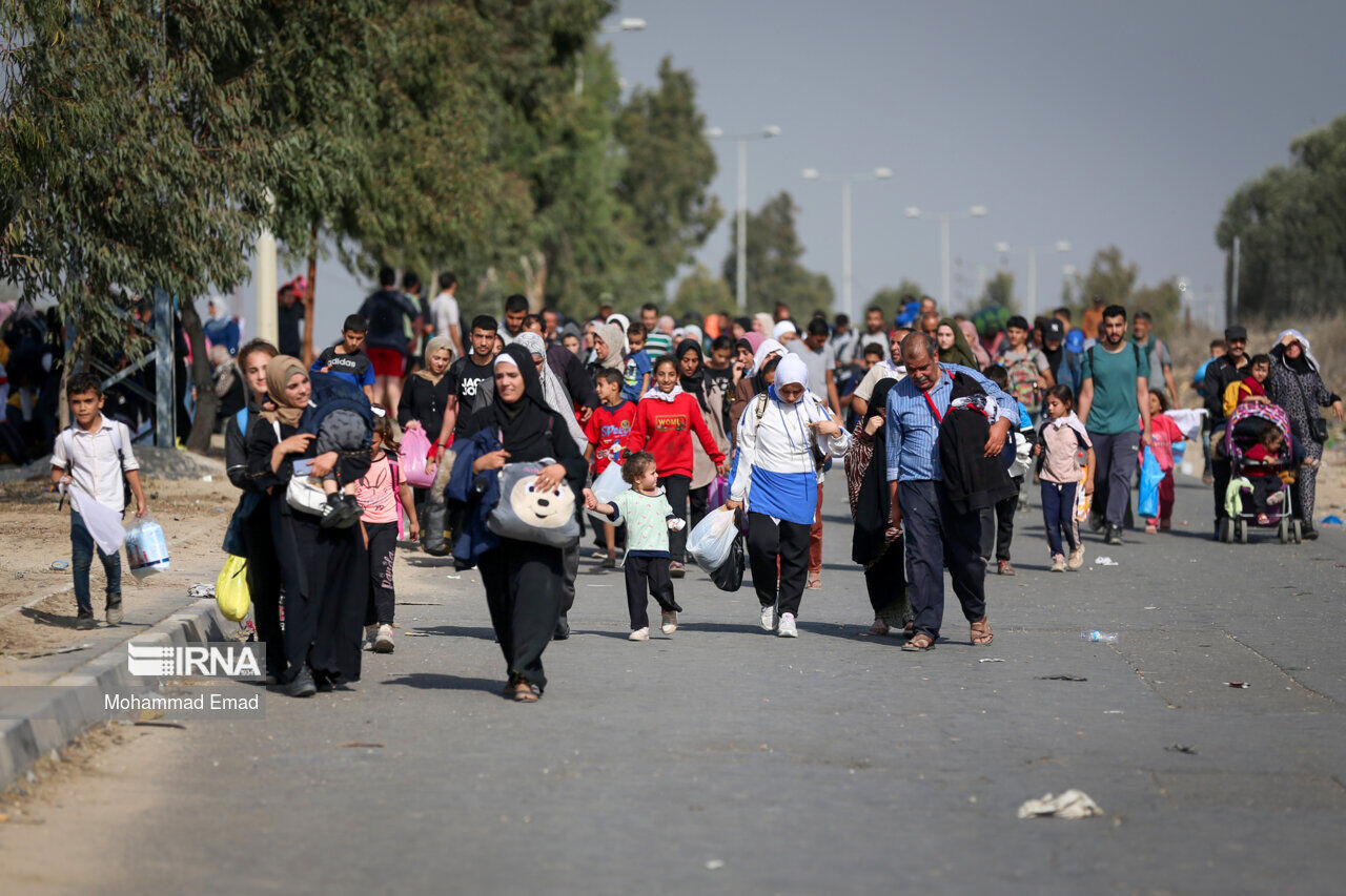 IRNA English - Displaced Palestinians In Gaza