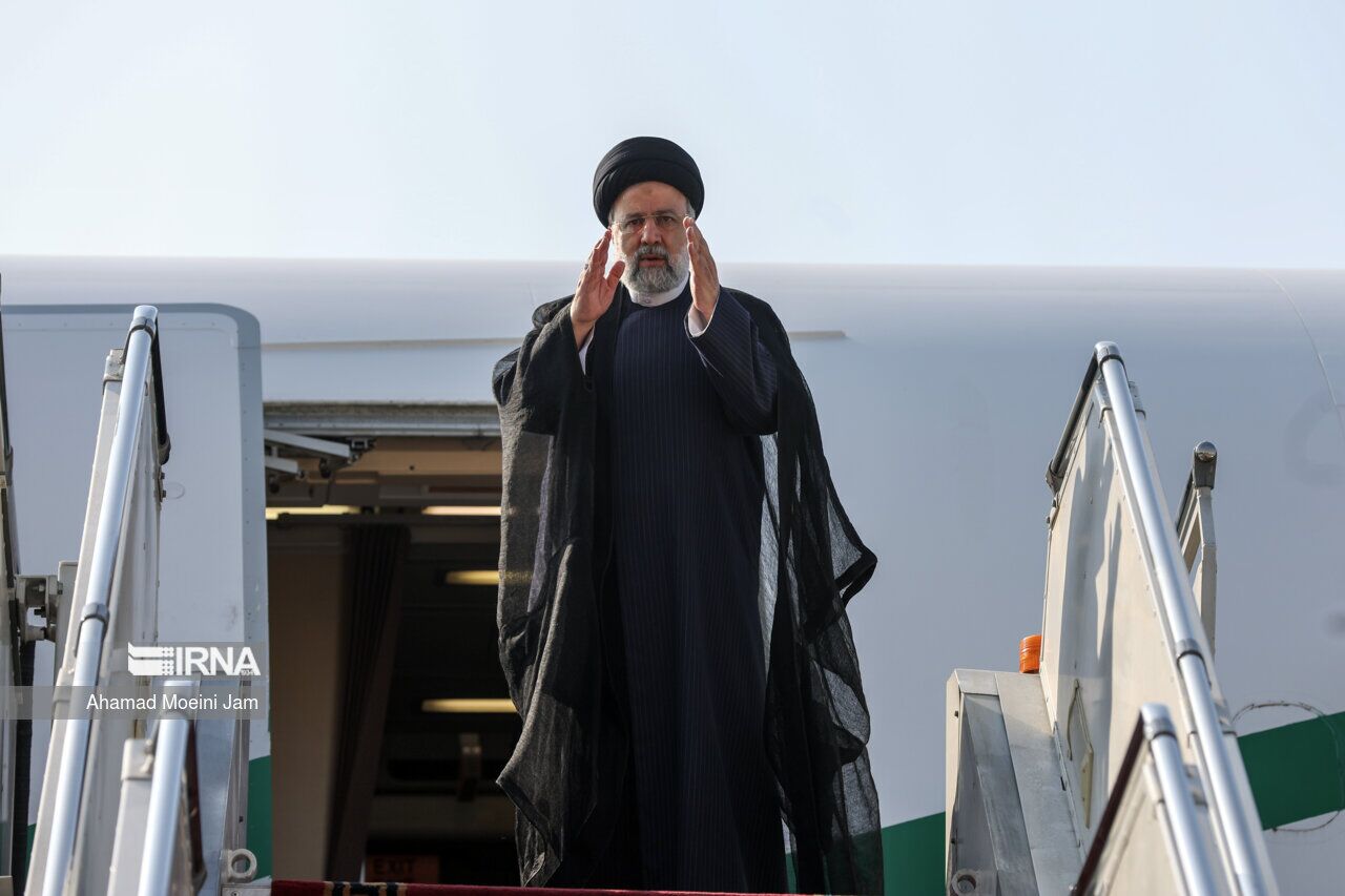 Raïssi quitte Téhéran pour Riyad afin de participer à la réunion d’urgence de l’OCI sur Gaza
