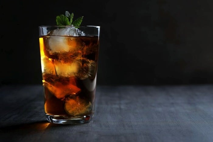 بررسی عوارض نوشابه روی سلامت بدن