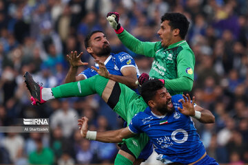 Esteghlal beats Tractor at PGPL