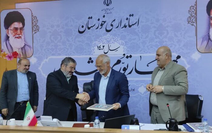 استاندار خوزستان بر لزوم توجه صنایع استان به پدافند غیرعامل تاکید کرد
