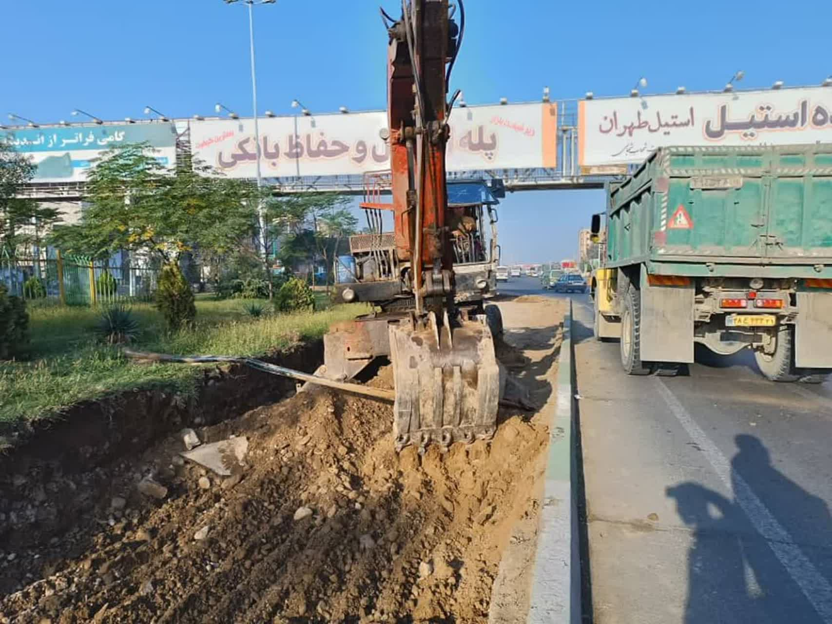 تعریض بزرگراه امام رضا(ع)، گره کور ترافیکی شریف آباد را باز می کند