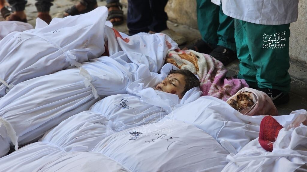 وفاة 5 أطفال رضع و7 مرضى بالعناية المركزة بمستشفى الشفاء بغزة