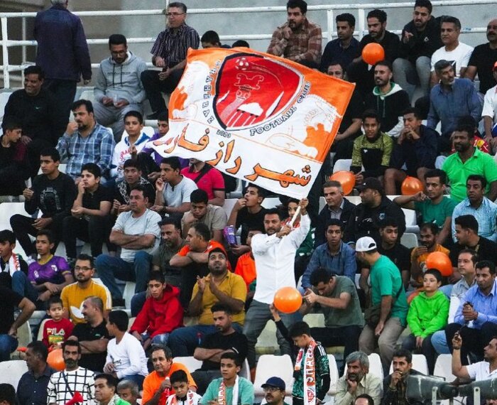 شیرازیها در لیگ دسته یک فوتبال میزبان و میهمان هستند