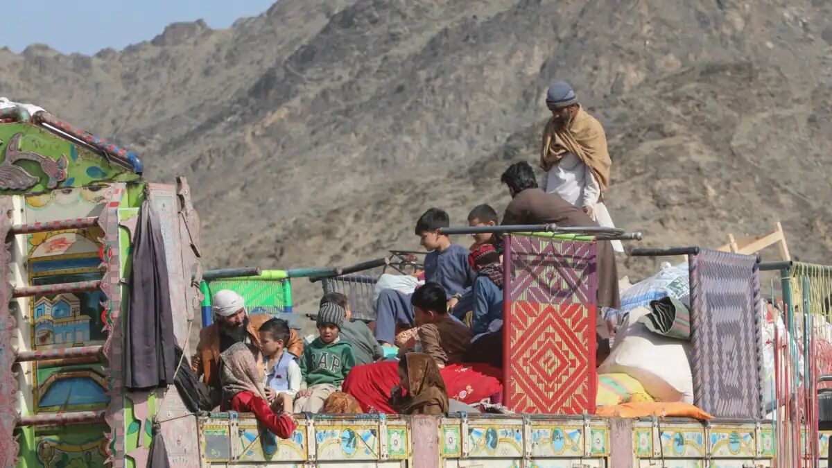 گشایش سه گذرگاه جدید در افغانستان برای مهاجران اخراج شده از پاکستان