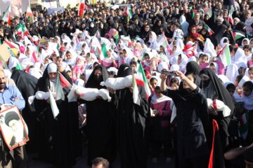 فیلم| حضور حماسی مردم ایلام در راهپیمایی حمایت از مردم مظلوم غزه