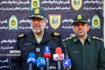 Iran police bust drug trafficking gang