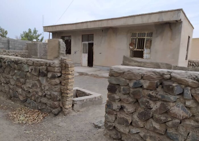 ادارات مستاجر و اماکن مخروبه در قلعهگنج