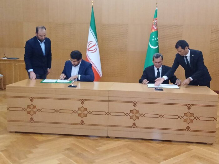 ایران و ترکمنستان چند سند همکاری امضا کردند