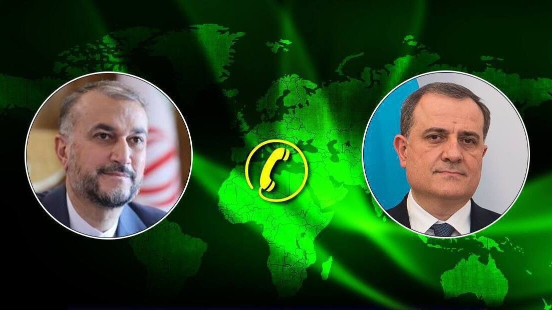 وزيرا الخارجية الايراني والاذربيجاني يتباحثان حول القضايا الثنائية