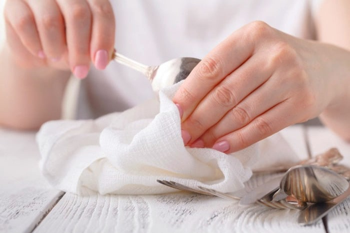 چیزهایی که نباید با جوش شیرین تمیز کنید