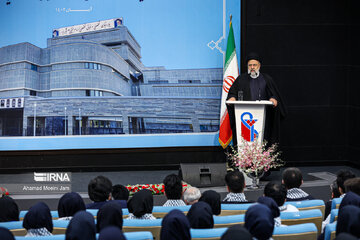 Raisi inaugurates Imam Khomeini Hospital in  Tehran's Shahriar