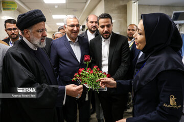 Raisi inaugurates Imam Khomeini Hospital in  Tehran's Shahriar