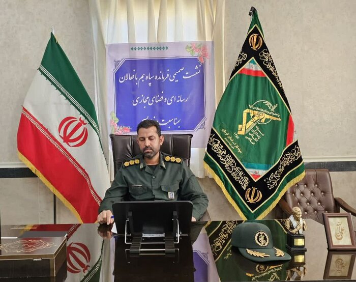 جهادگران بسیجی بم آستینها را باز بالا زدند