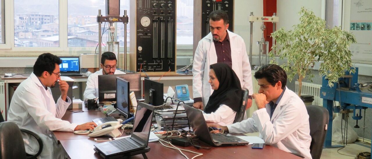 فروش تجهیزات آزمایشگاهی ایرانی به یک دانشگاه کانادایی