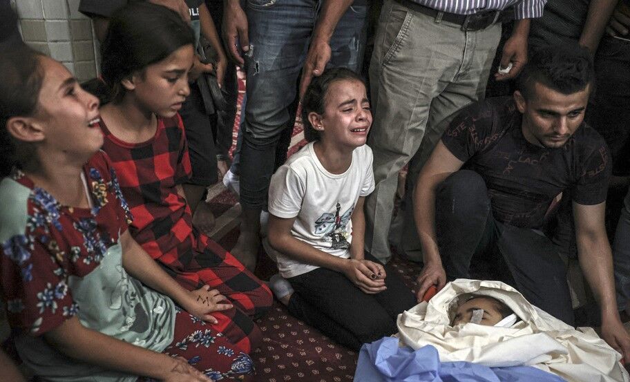Asciende a más de 15.207 la cifra de palestinos asesinados por ataques israelíes contra Gaza