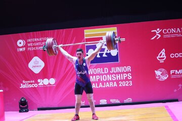 وزنه برداری قهرمانی جوان جهان؛ نوجوان ایرانی رکورد آسیا را شکست