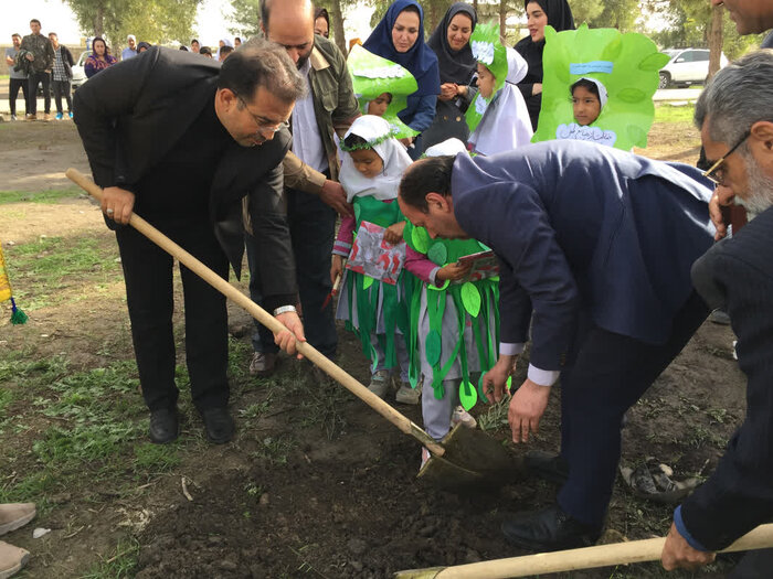 ۲۲۸ هزار نهال برای طرح «کاشت یک میلیارد درخت» در آق‌قلا غرس می‌شود