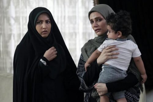 سمیرا حسینی در نوار زرد به کارگردانی پوریا آذربایجانی