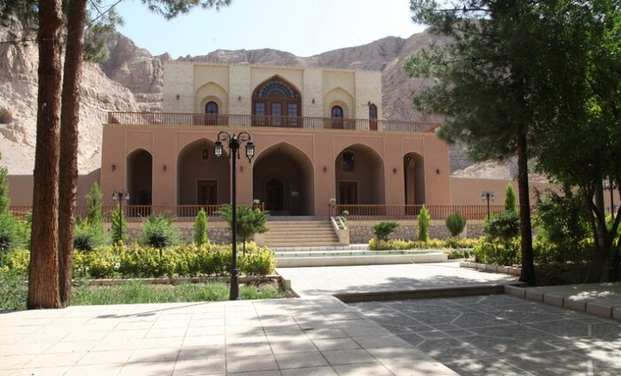 باغ بیرمآباد کرمان در بنبست هشت ساله بازگشایی