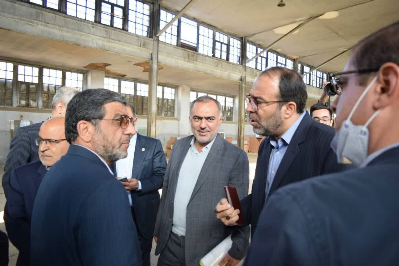 وزیر میراث‌ فرهنگی از کارخانه تاریخی «ریسباف» اصفهان بازدید کرد 