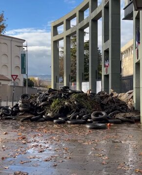 France : Colère des agriculteurs contre le régime Macronie