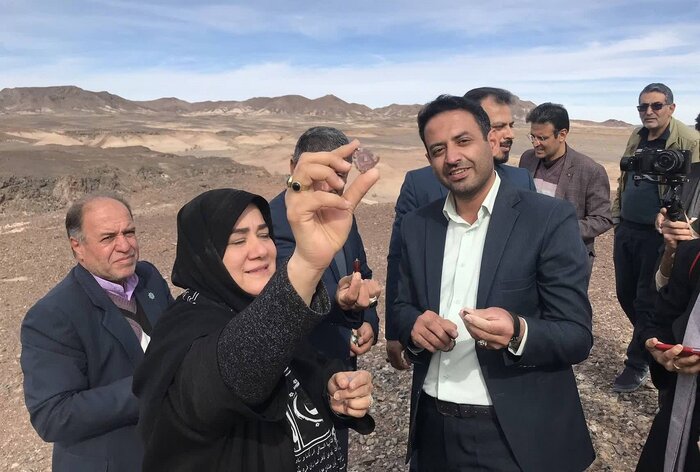 زنجیره ارزش سنگهای قیمتی شهرستان خوسف تکمیل میشود