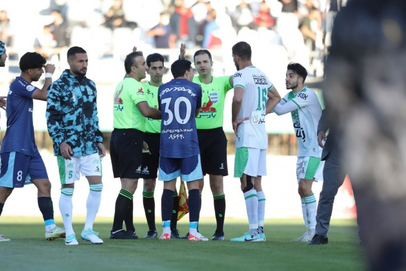 تساوی آلومینیوم و پیکان در طولانیترین بازی تاریخ لیگ برتر