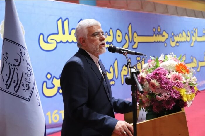 ضرغامی: ملت ایران هویت‌ چند هزار ساله دارد