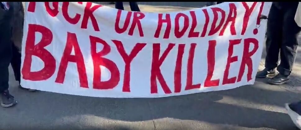Protesters set off smoke bombs outside AIPAC head’s home, call him ‘baby killer’